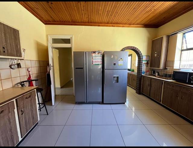 3 BEDROOM HOUSE FOR SALE IN ORANGE GROVE